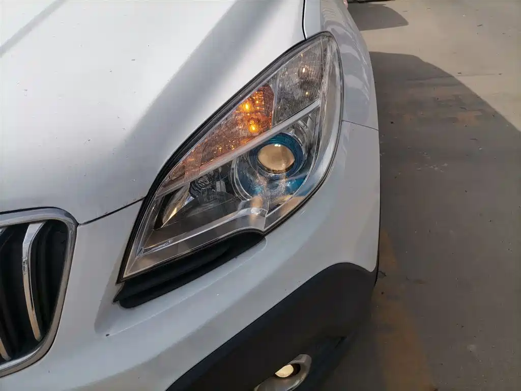 Buick Encore 2015 1.4T Automatic 2WD Urban Elite фото 24