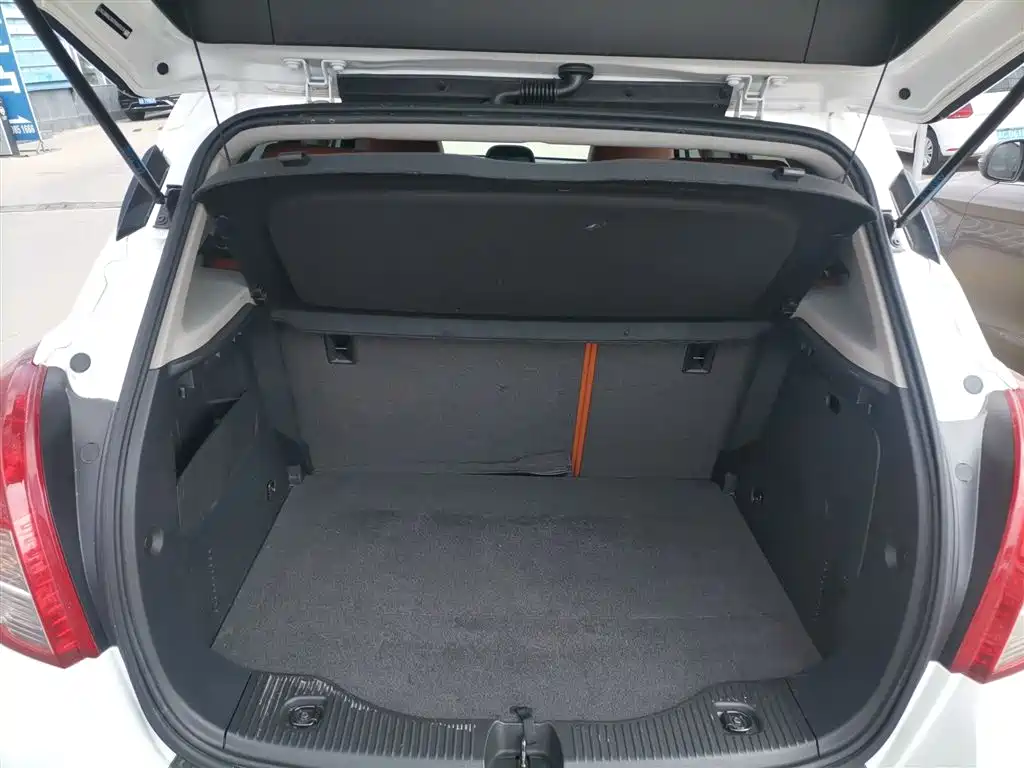 Buick Encore 2015 1.4T Automatic 2WD Urban Elite фото 19