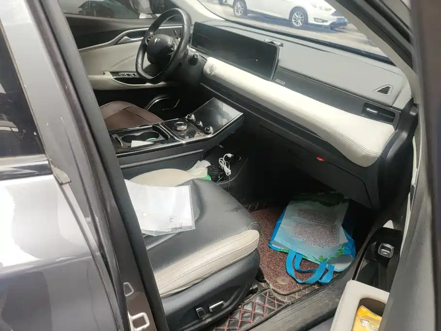 Фото 8 - Nezha Auto Neta U