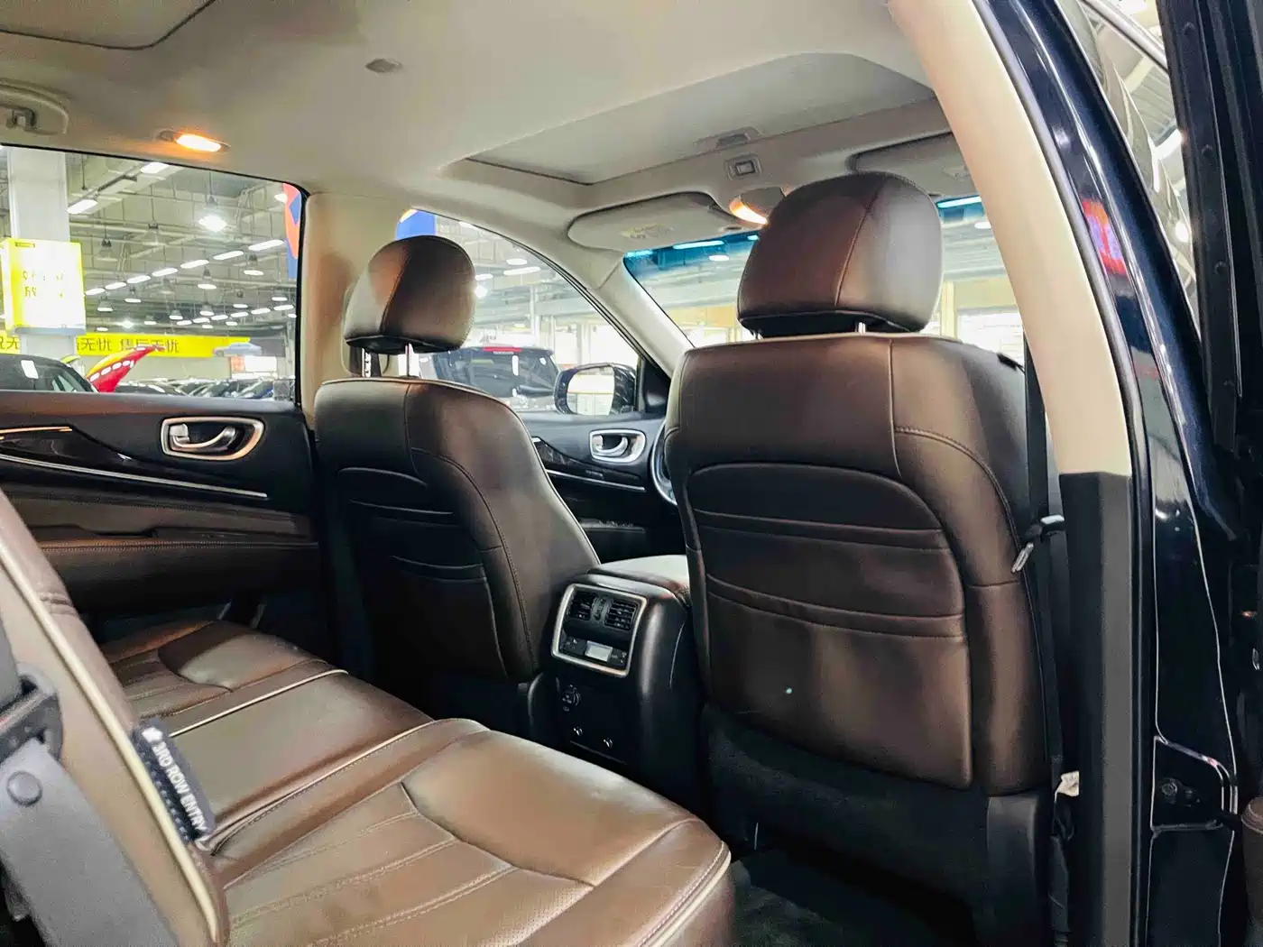 Infiniti QX60 (Import) 2018 2018 2.5 S/C Hybrid FWD Champion Family Edition