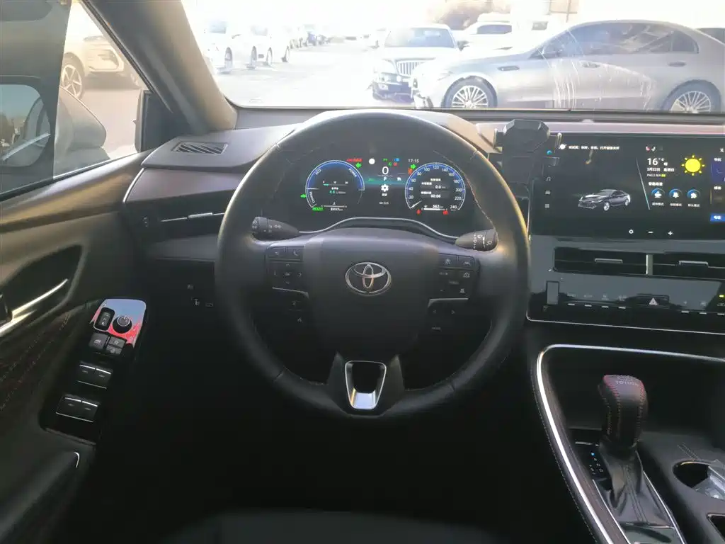 Toyota Avalon 2024 Hybrid 2.0L Luxury Edition фото 11