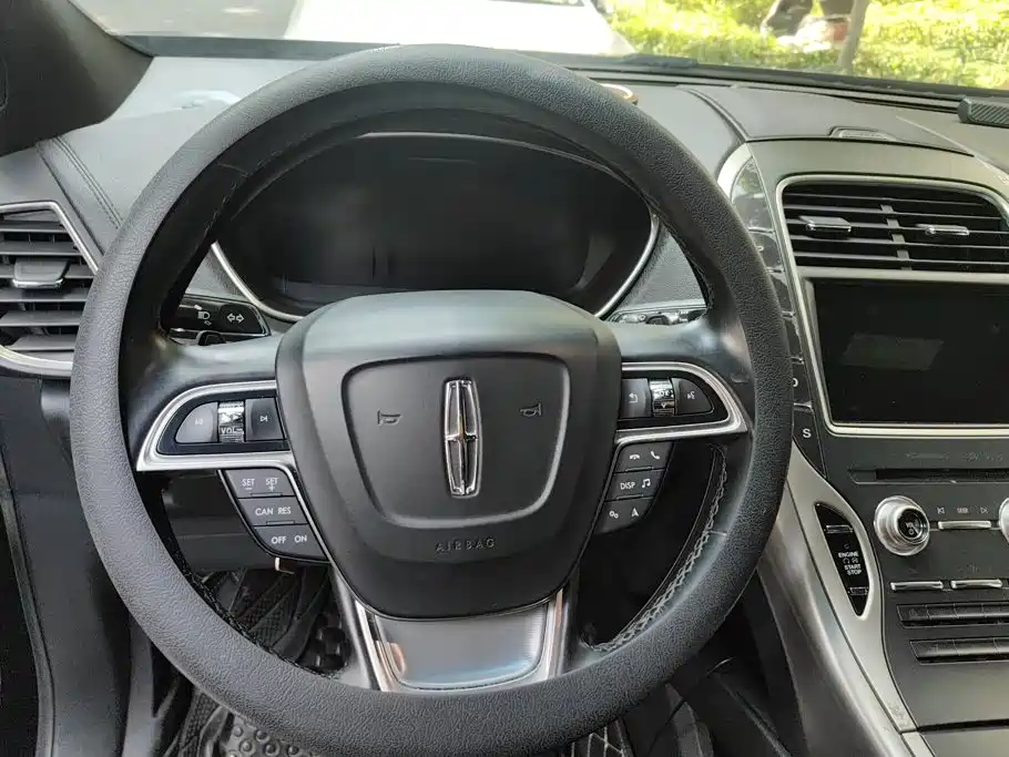 Lincoln Nautilus (Import) 2020 2019 2.0T 2WD Premium Edition China VI