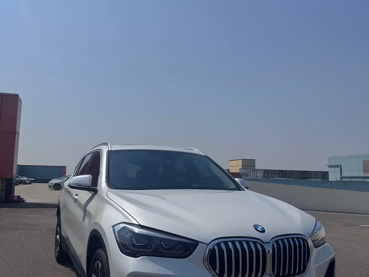 BMW X1 2022 sDrive25Li Leading