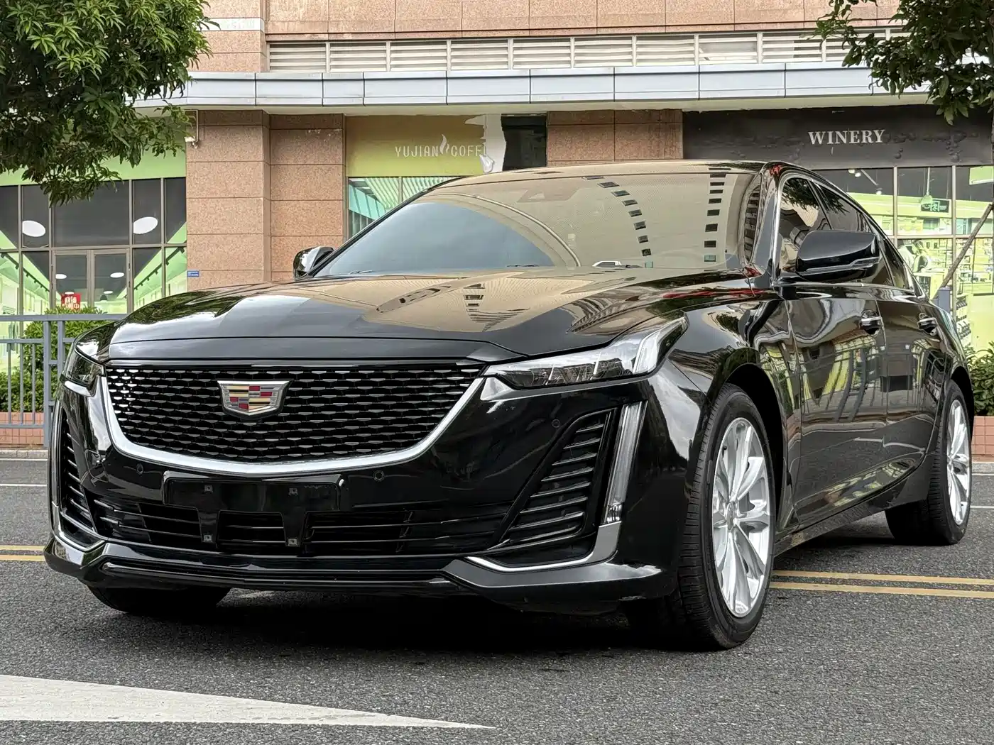 Cadillac CT5 2023 — пригон из Китая