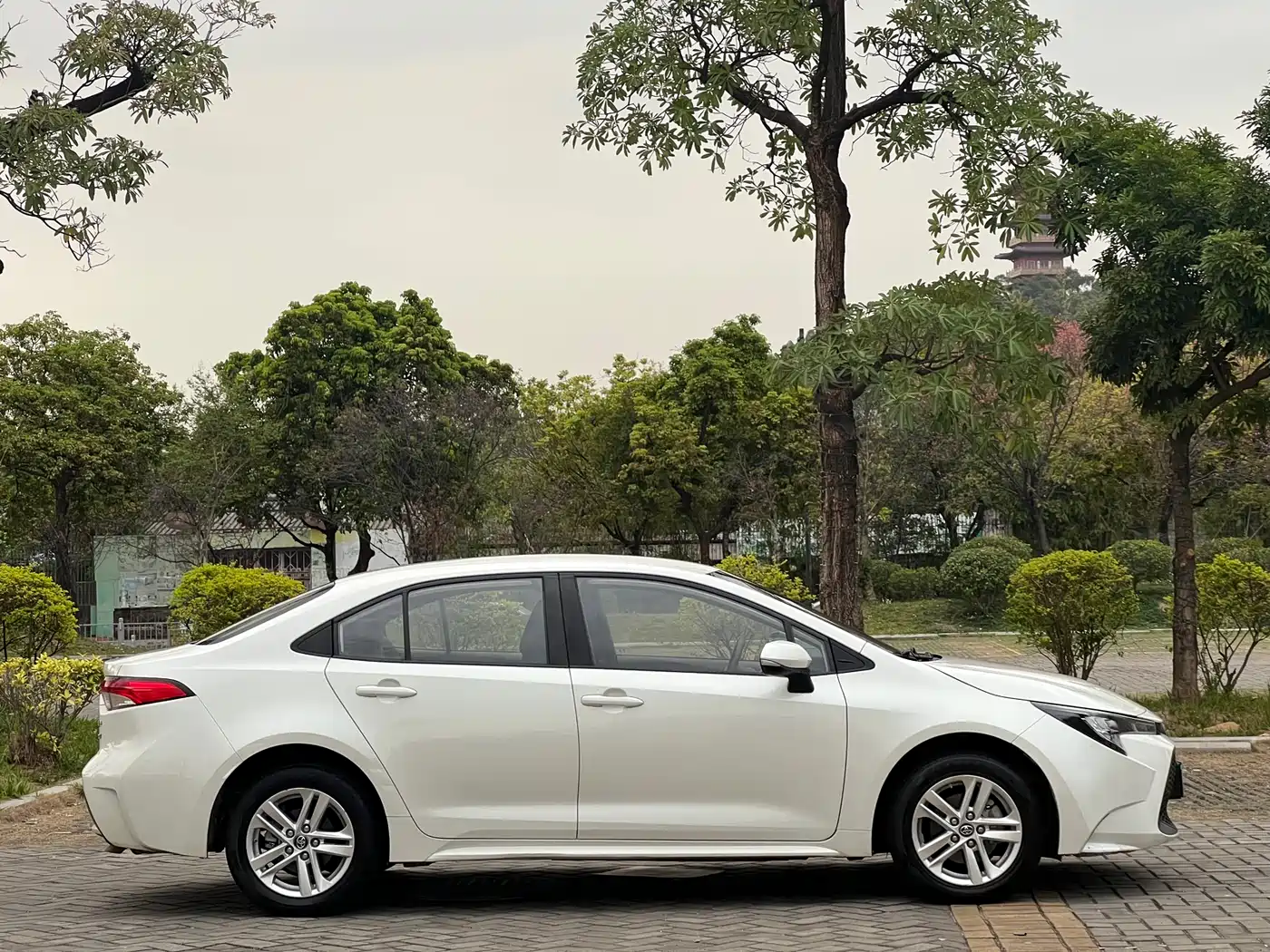 Toyota Levin 2019 185T CVT Progressive Edition China V фото 4