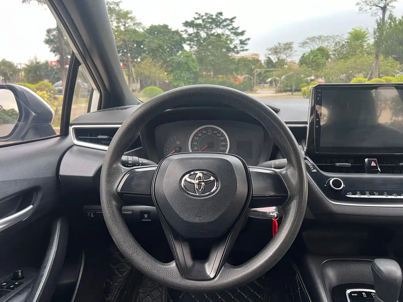 Toyota Levin 2019 185T CVT Progressive Edition China V фото 8