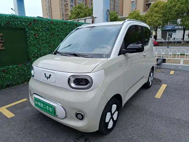 WULING AUTOMOBILE HONGGUANG MINIEV 2024