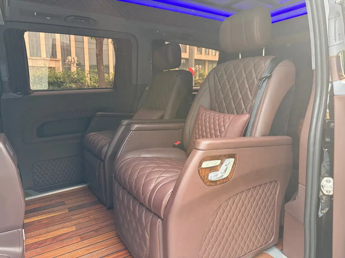 Mercedes-Benz Vito 2018 2.0T Business China V фото 15