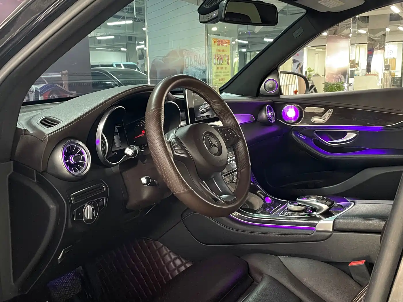 Mercedes-Benz GLC 2018 GLC 260 4MATIC Dynamic фото 7