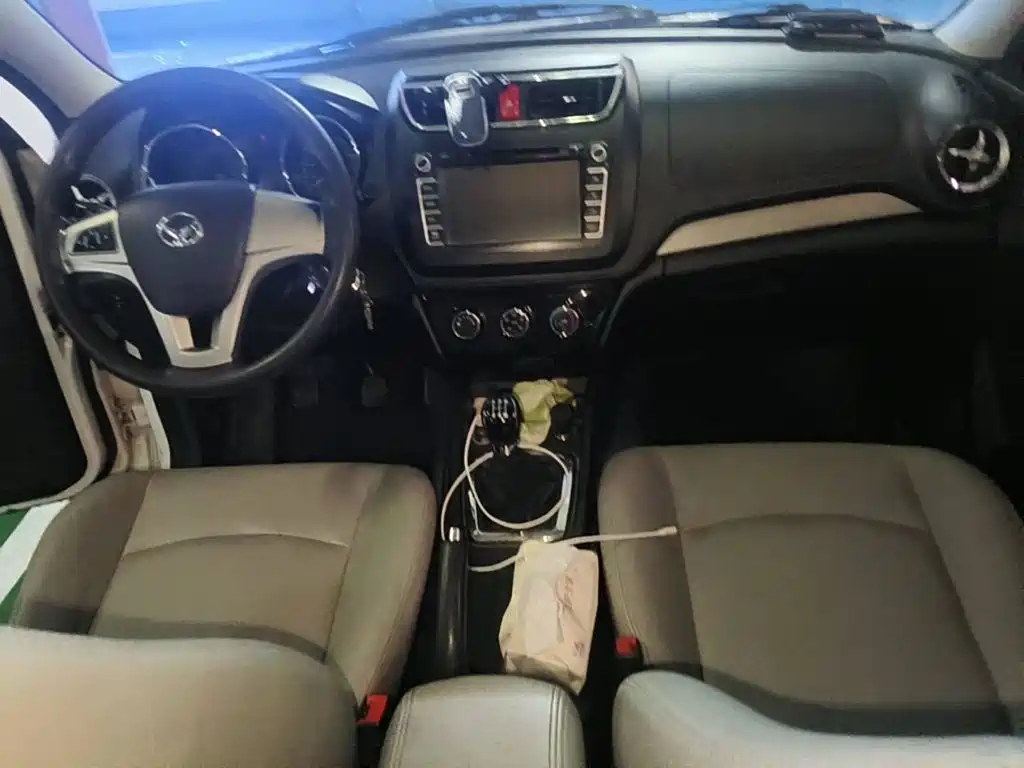 BAIC Huansu S3 2017 2016 S3L 1.5L Manual Premium