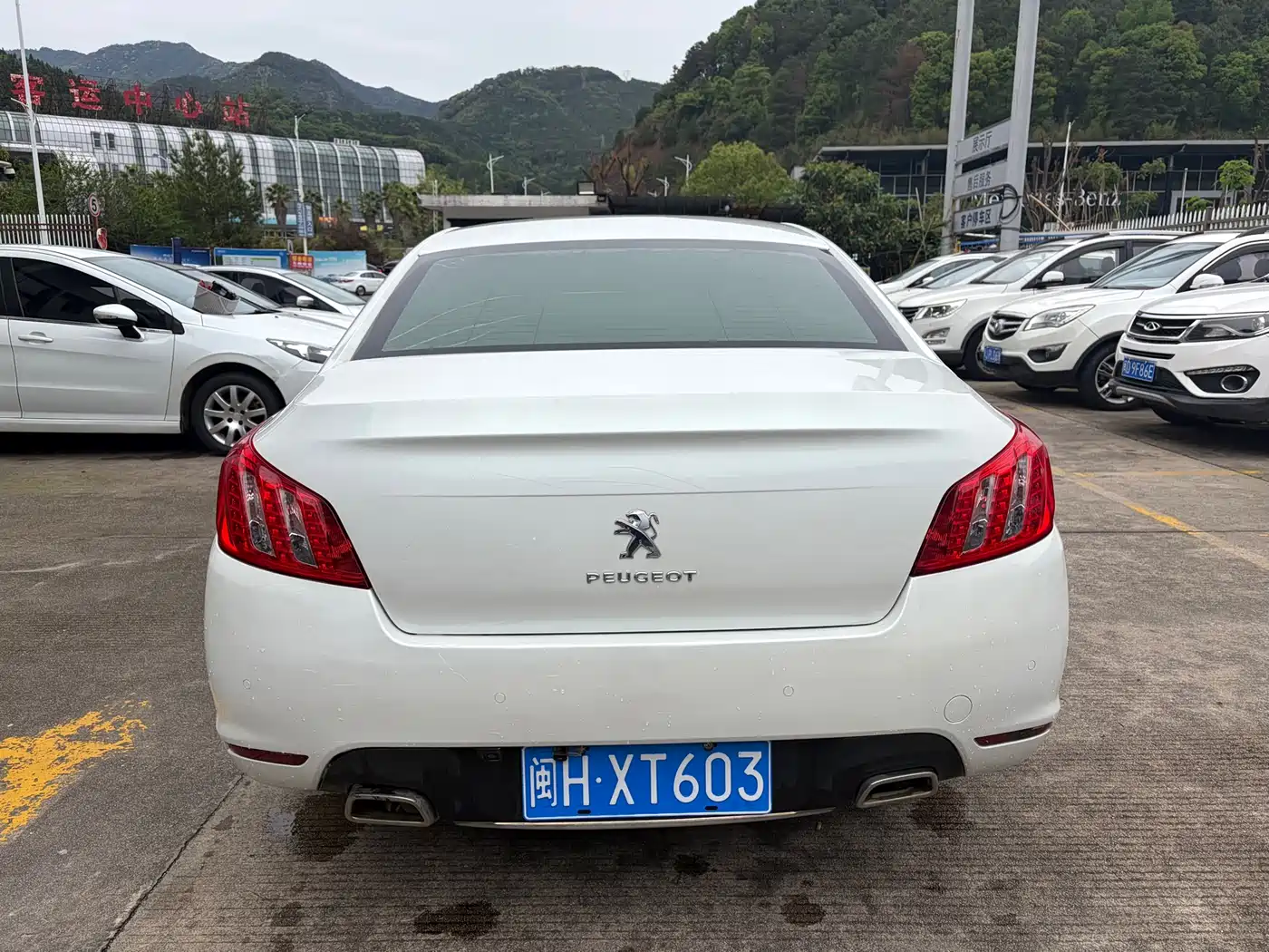 Peugeot 508 2012 2.3L Roland Garros Edition фото 8