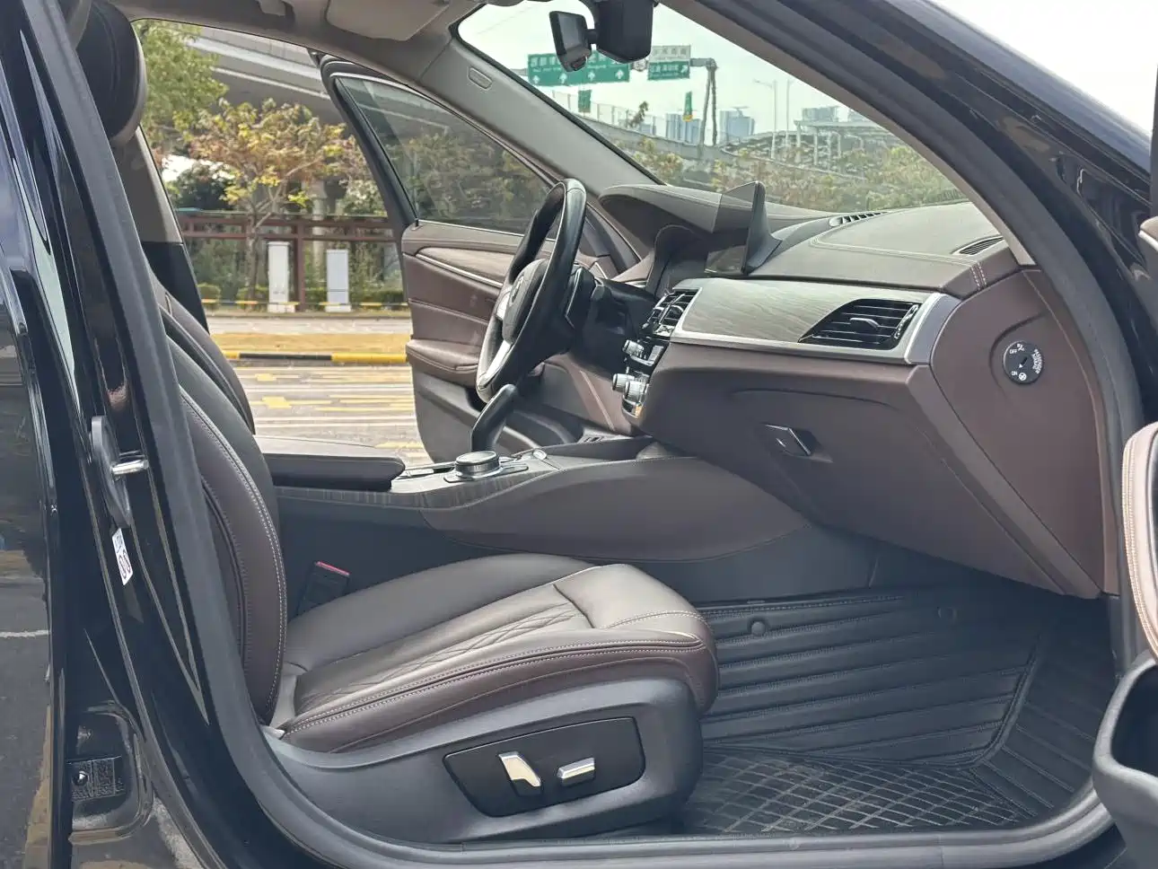 BMW 5 Series 2020 530Li Leading Luxury Package фото 7