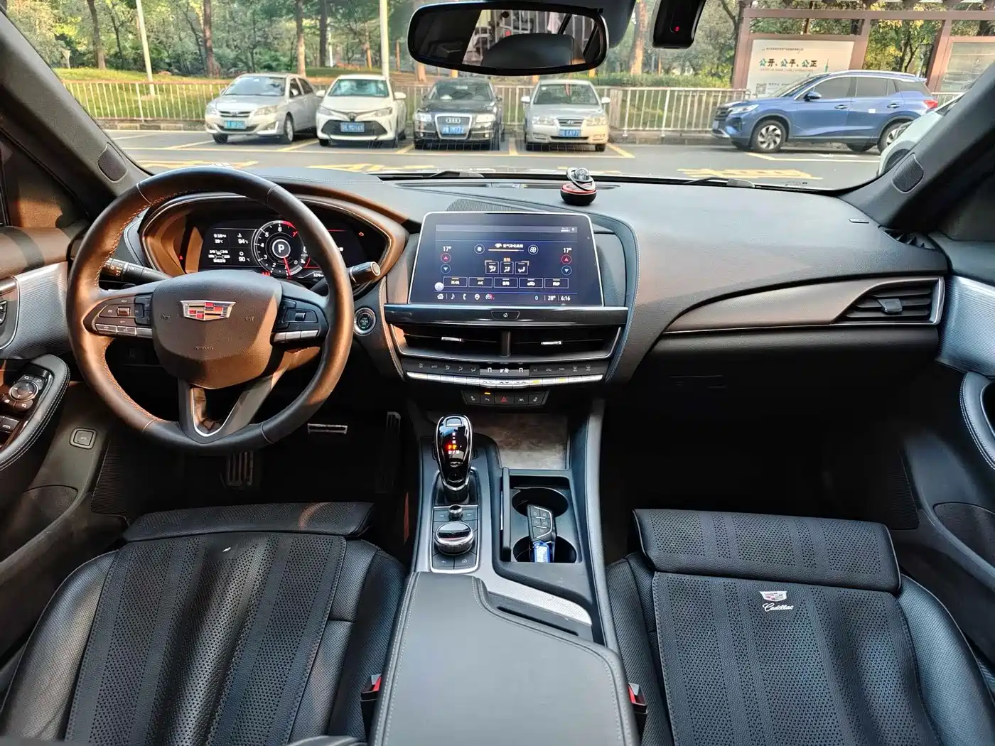 Cadillac CT5 2022 28T Premium Edition фото 10