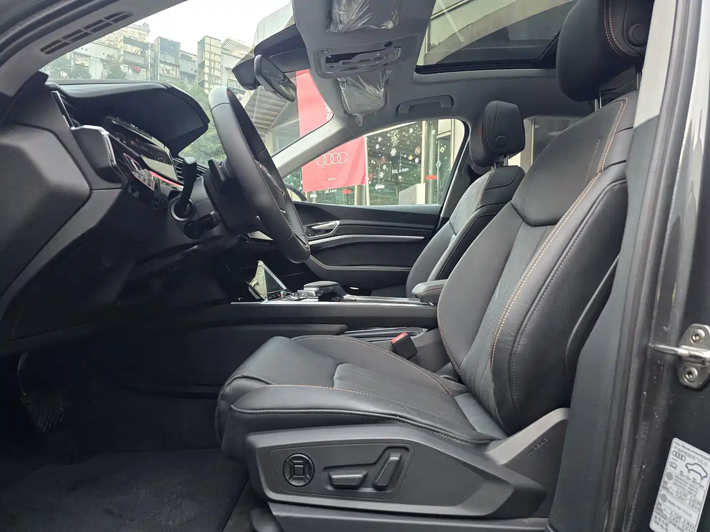 Audi e-tron 2021 50 quattro Luxury фото 22