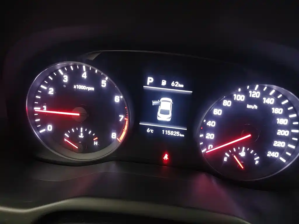 Hyundai Elantra 2020 1.5L CVT Smart Style·Elite фото 8