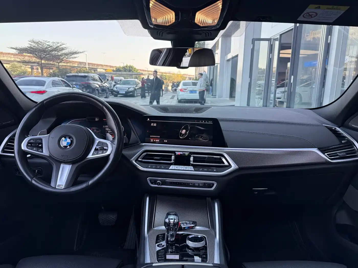 BMW X6 2022 xDrive40i Premium M Sport Package фото 17