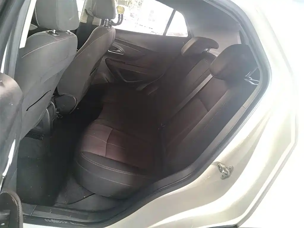 Buick Encore 2014 1.4T Manual 2WD Urban Progressive фото 17