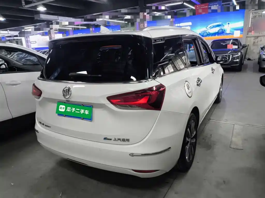 BUICK GL6