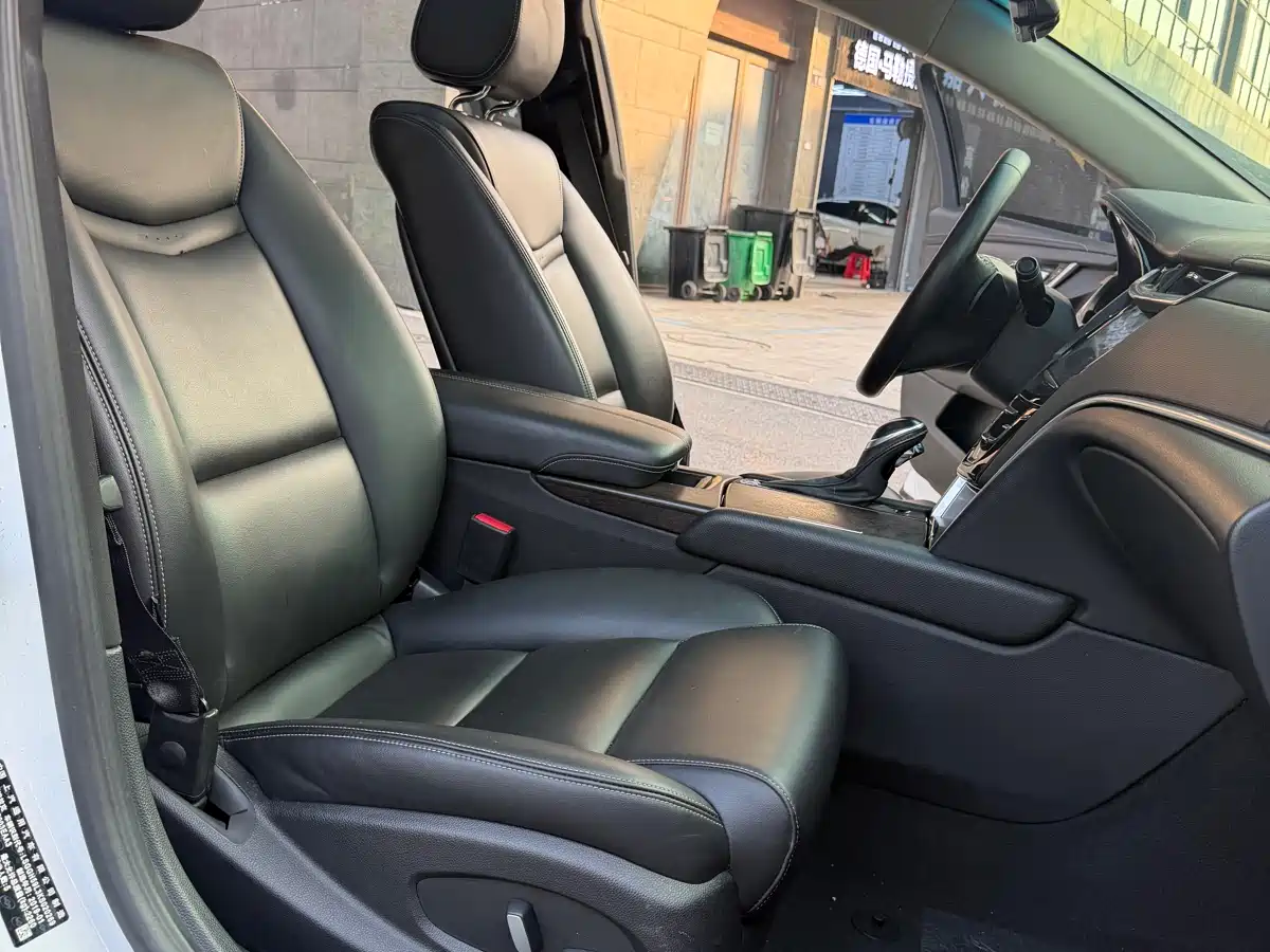 Cadillac XTS 2018 28T Technology фото 12
