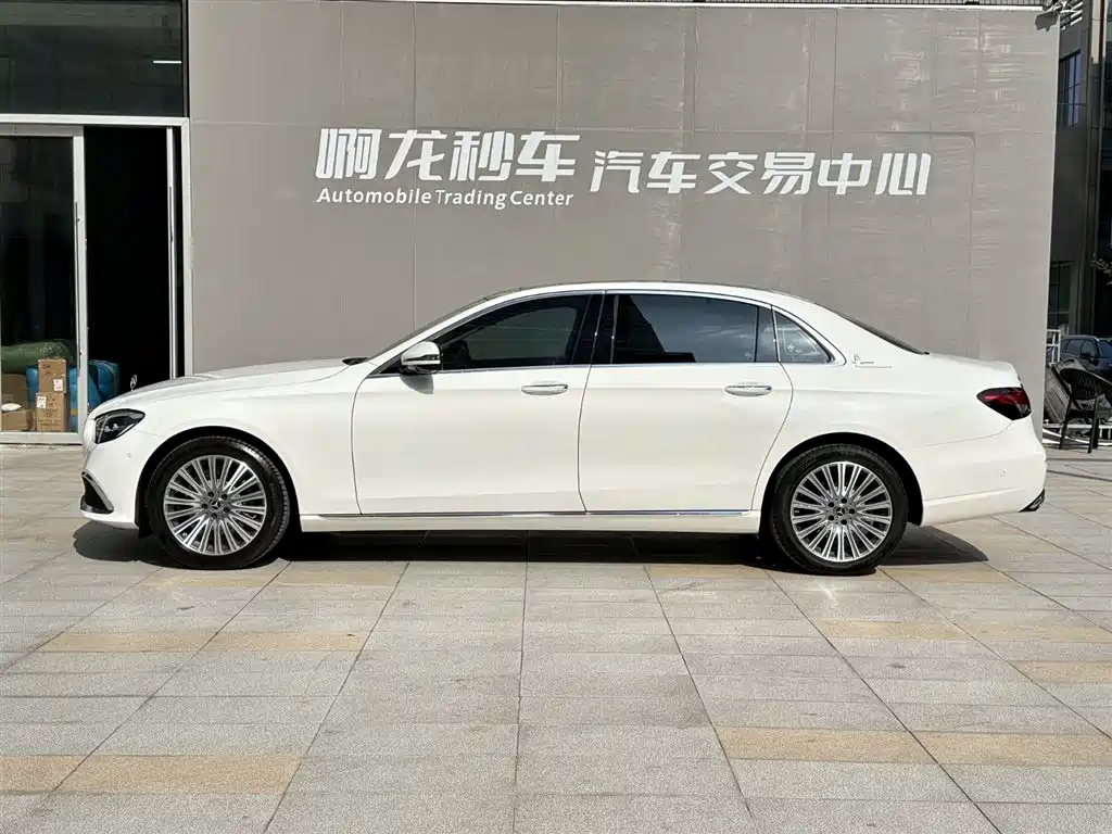Mercedes-Benz E-Class 2023 E 300 L Fashion фото 20