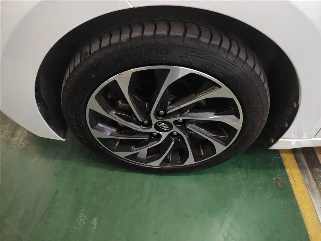 Hyundai Elantra 2020 1.5L CVT Smart Style·Elite фото 25