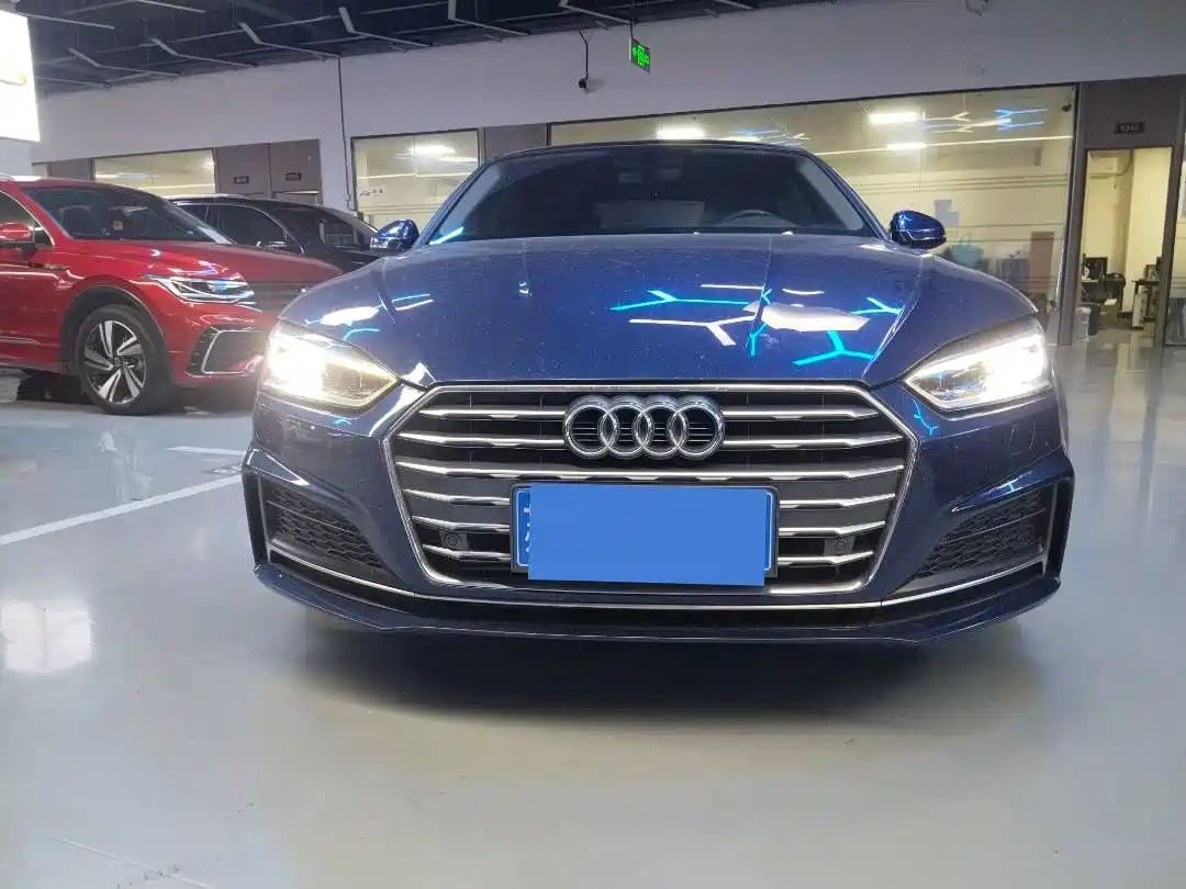 Audi A5 (Import) 2017 Sportback 40 TFSI Fashion фото 2