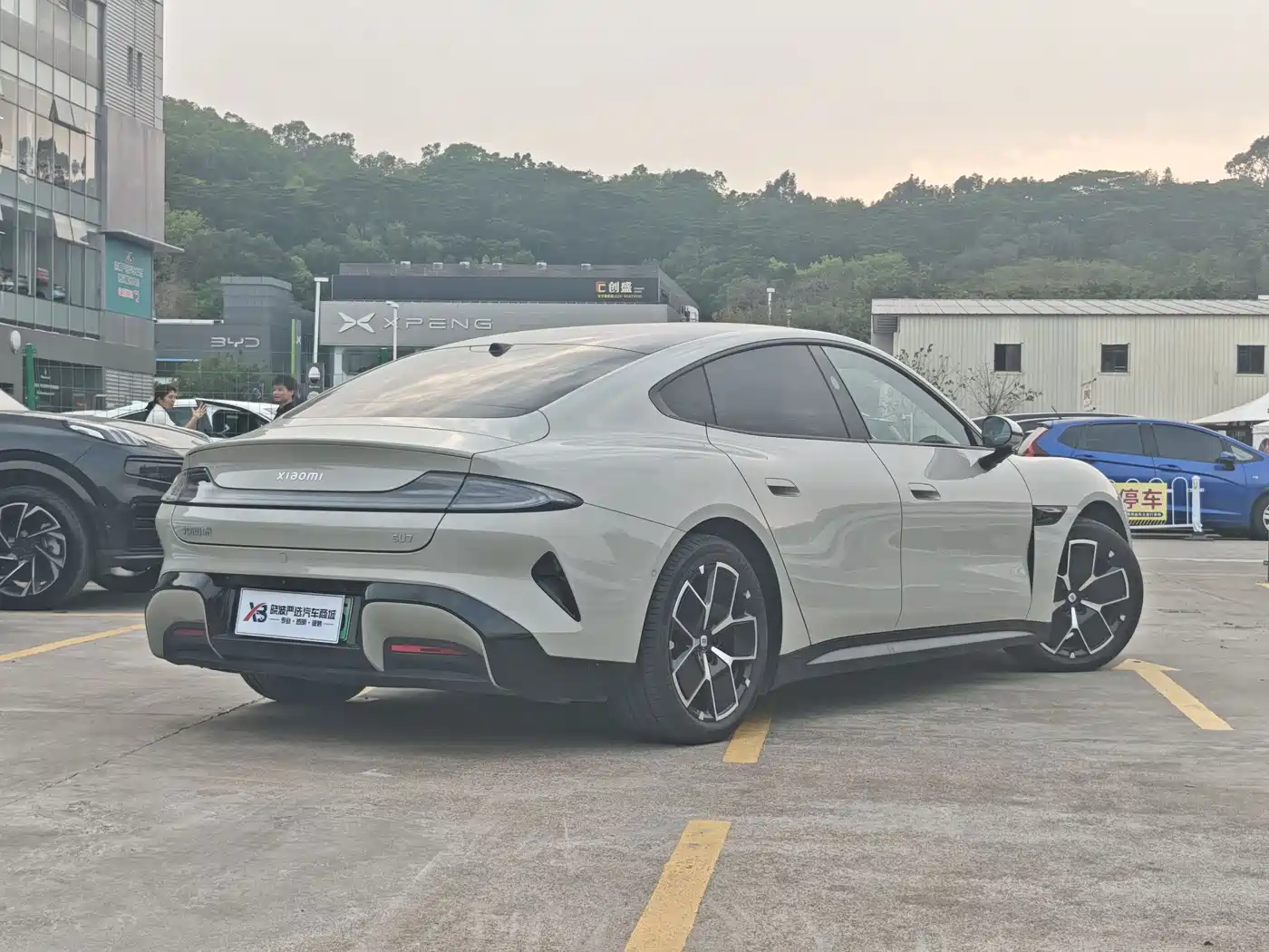 XIAOMI CAR XIAOMI SU7