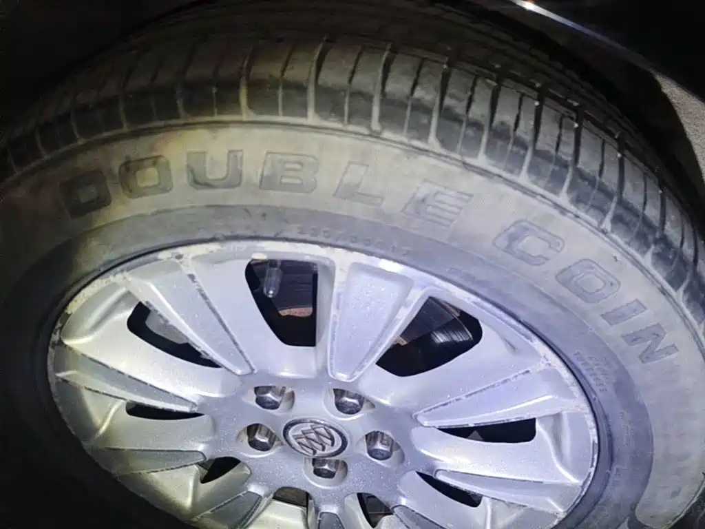 Buick LaCrosse 2009 2009 Model 2.4L Premium Edition