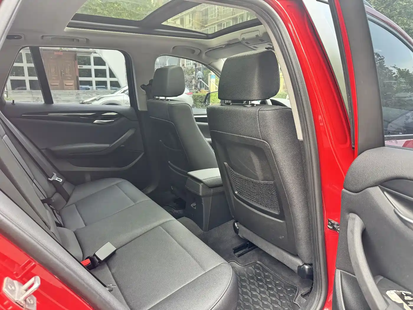 BMW X1 2015 Model sDrive18i Leading Advanced Edition фото 14