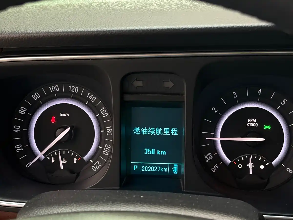 Buick GL8 2018 28T Luxury Model China VI фото 10