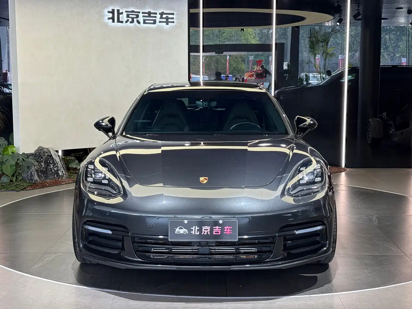 Porsche Panamera 2017 Panamera 4 Sport Turismo 3.0T фото 2