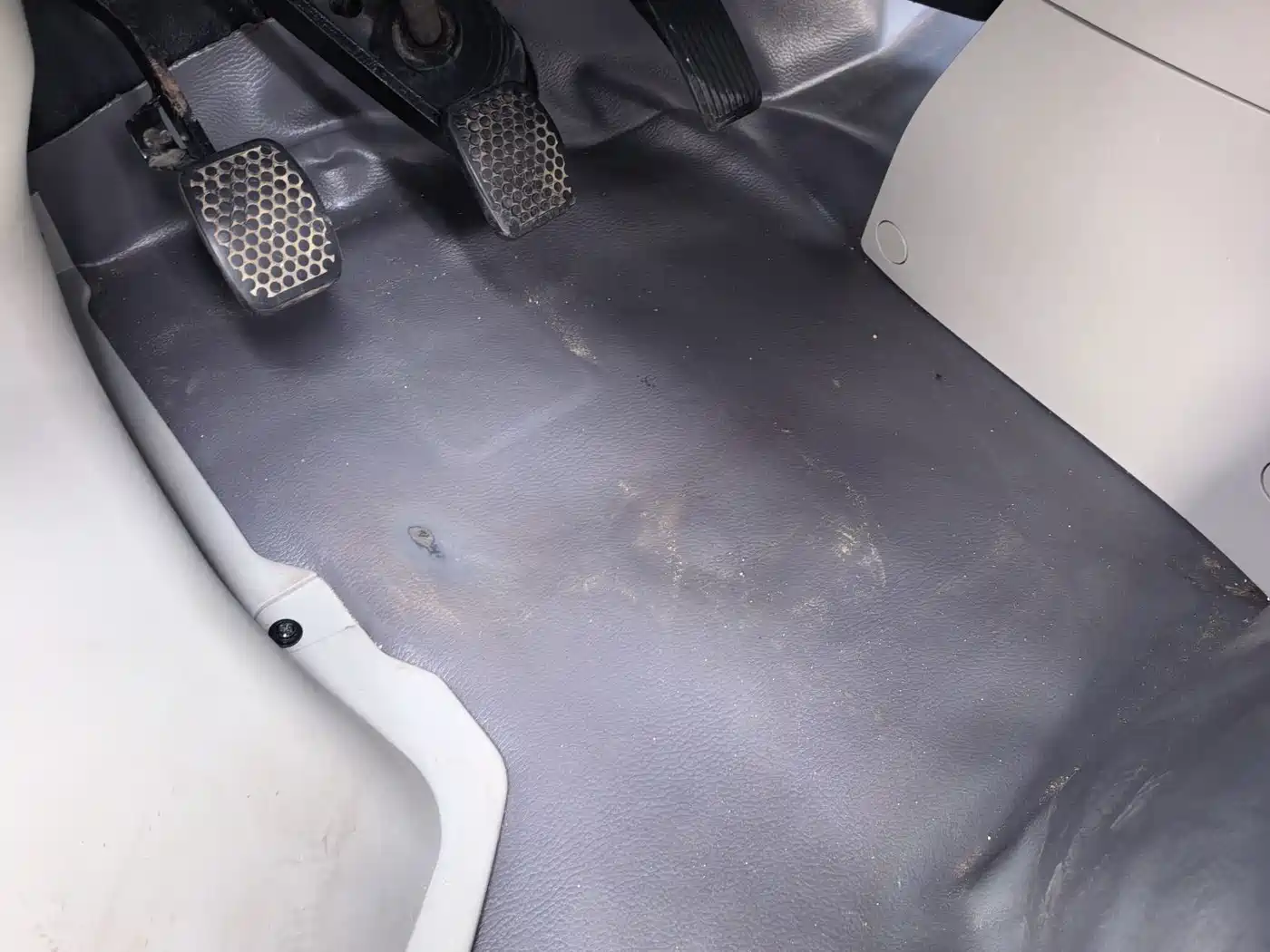 Jinbei New Hiace S 2022 2021 1.5L Business Central Air-conditioned Passenger Vehicle China VI SWC15M