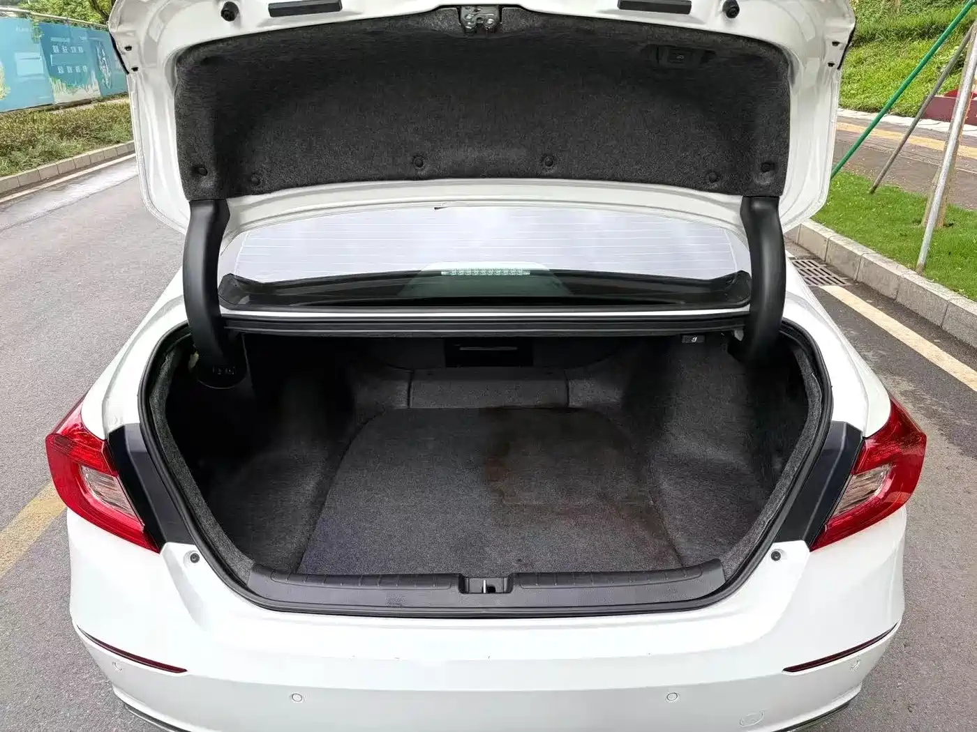Фото 9 - Honda Accord