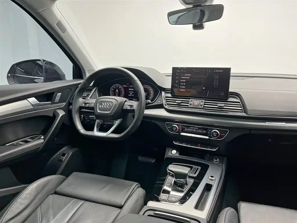 Audi Q5L 2024 Model 40 TFSI Fashion Dynamic фото 27