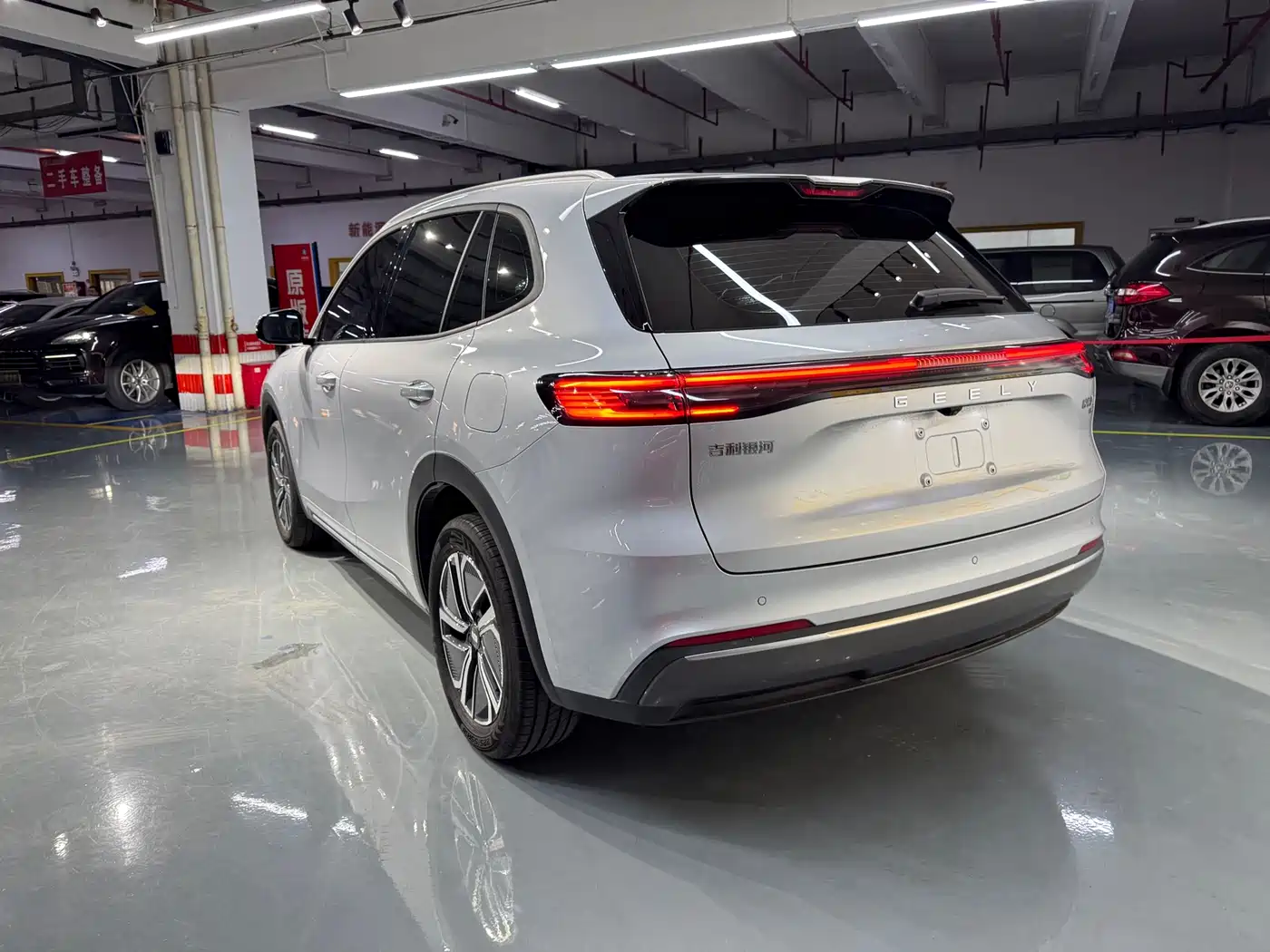 Geely Galaxy Galaxy Starship 7 EM-i 2025 Model 55km Voyage Edition фото 4