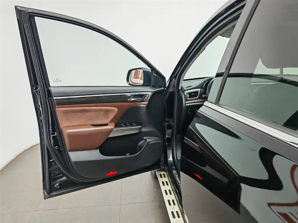 GAC Trumpchi Trumpchi GS8 2017 320T 2WD Luxury Smart Connect (7-seater) фото 8