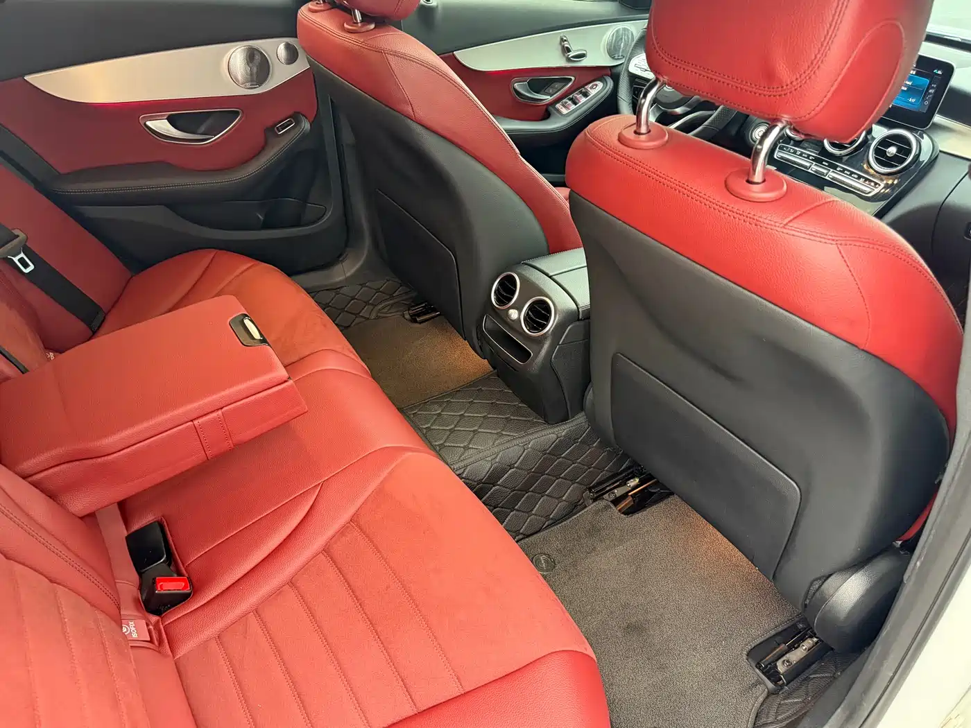 Mercedes-Benz C-Class 2021 C 260 Starry Exclusive Edition фото 9