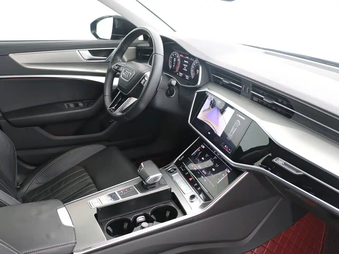 Photo 5 - Audi A6L