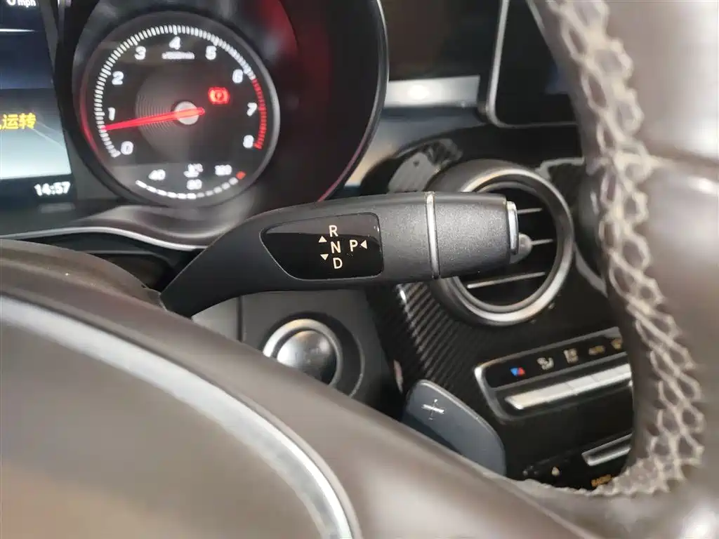 Mercedes-Benz GLC 2018 Facelift GLC 260 4MATIC Luxury фото 14