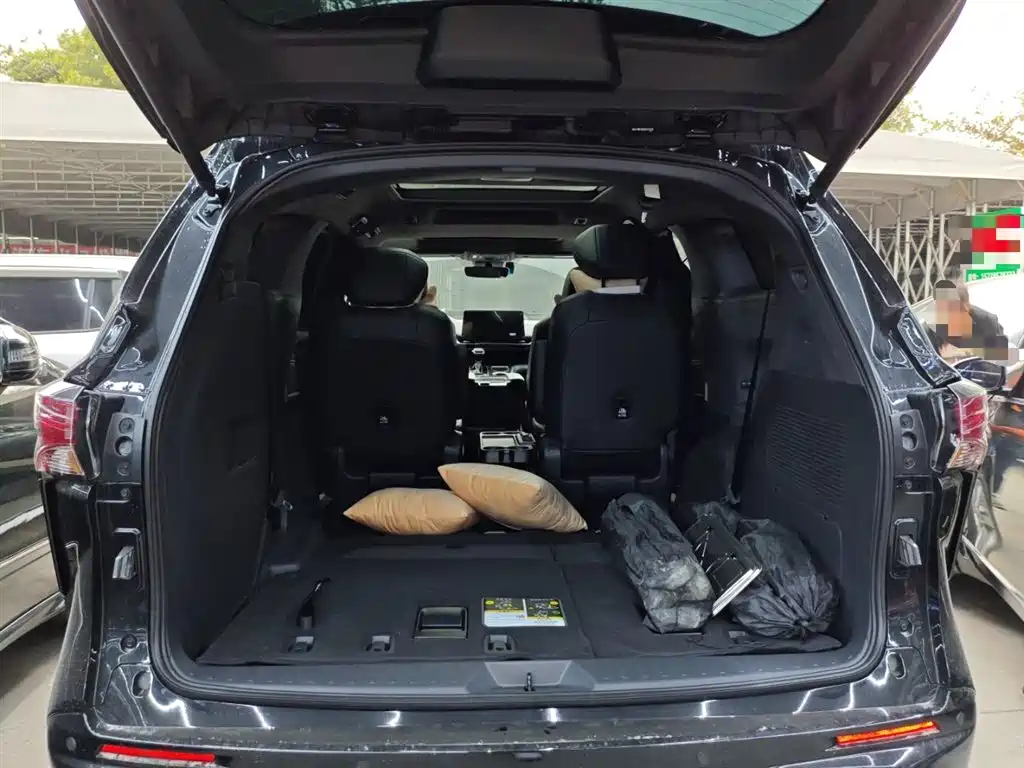 TOYOTA GREVIA
