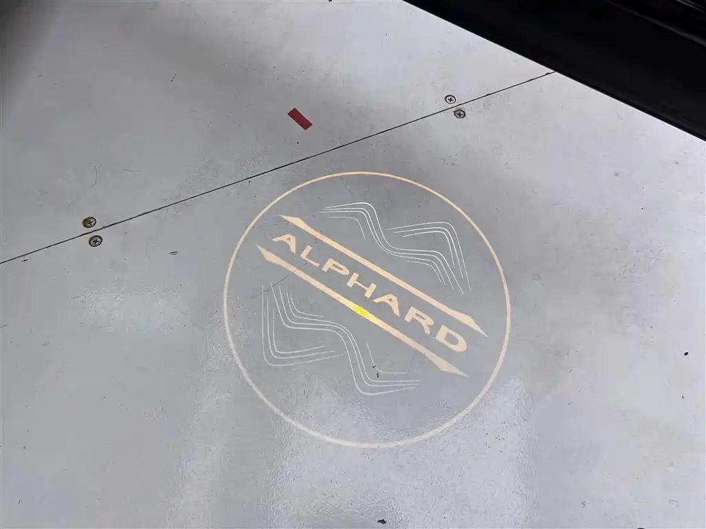 Toyota Alphard 2023 Dual Hybrid 2.5L Ultimate Gold Edition фото 28