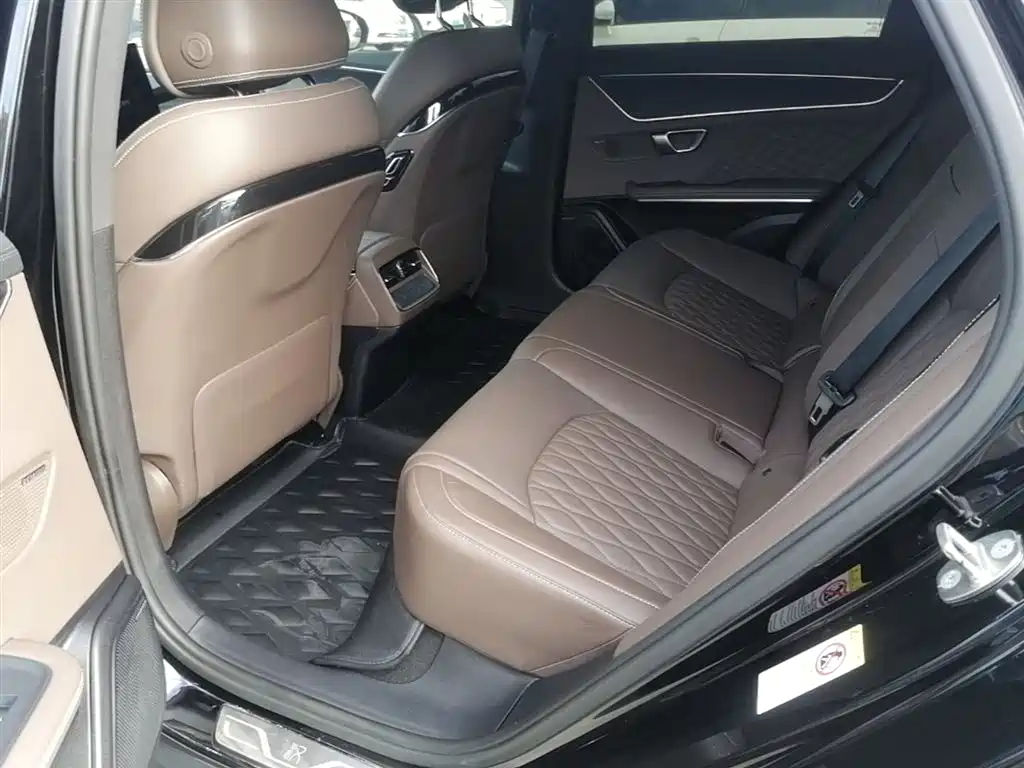 BYD Han 2022 DM-i 121KM Premium Edition фото 17