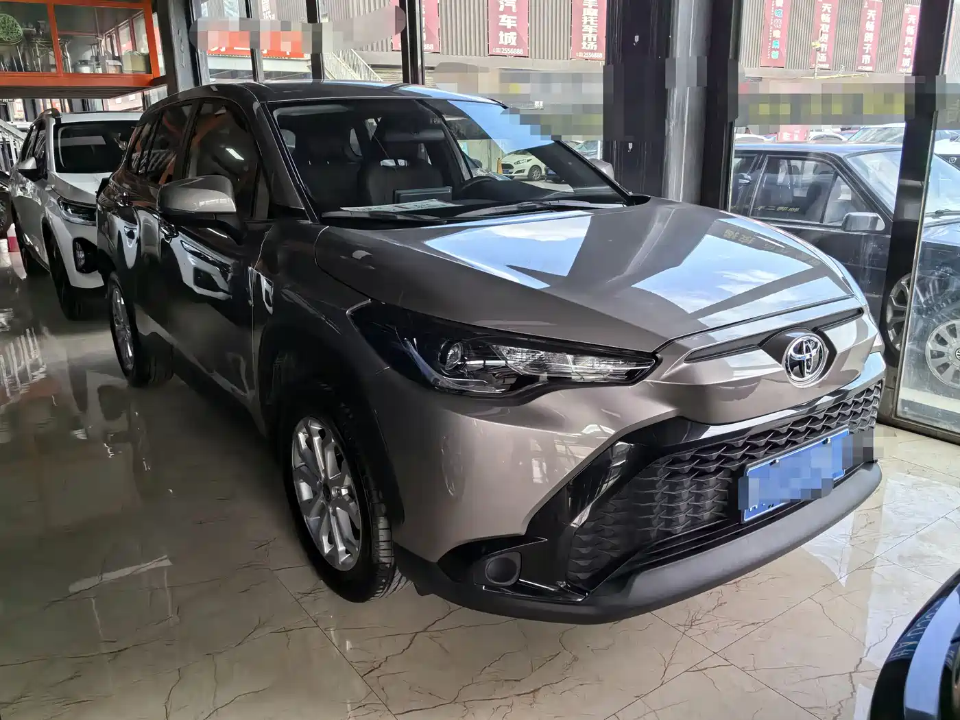 Toyota Frontlander 2024 2.0L CVT Elite Edition фото 3