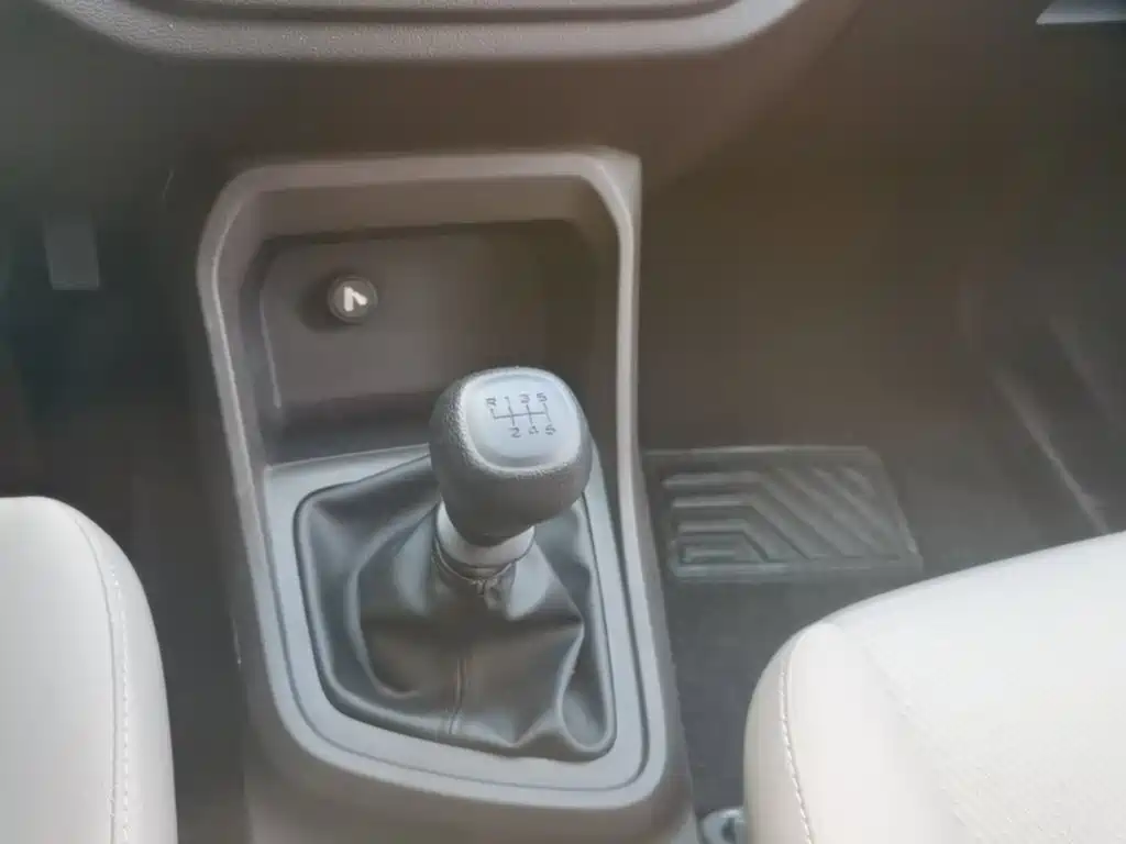Wuling Motors Wuling Hongguang V 2023 2022 1.5L Dynamic Edition Hydraulic Power Steering LAR