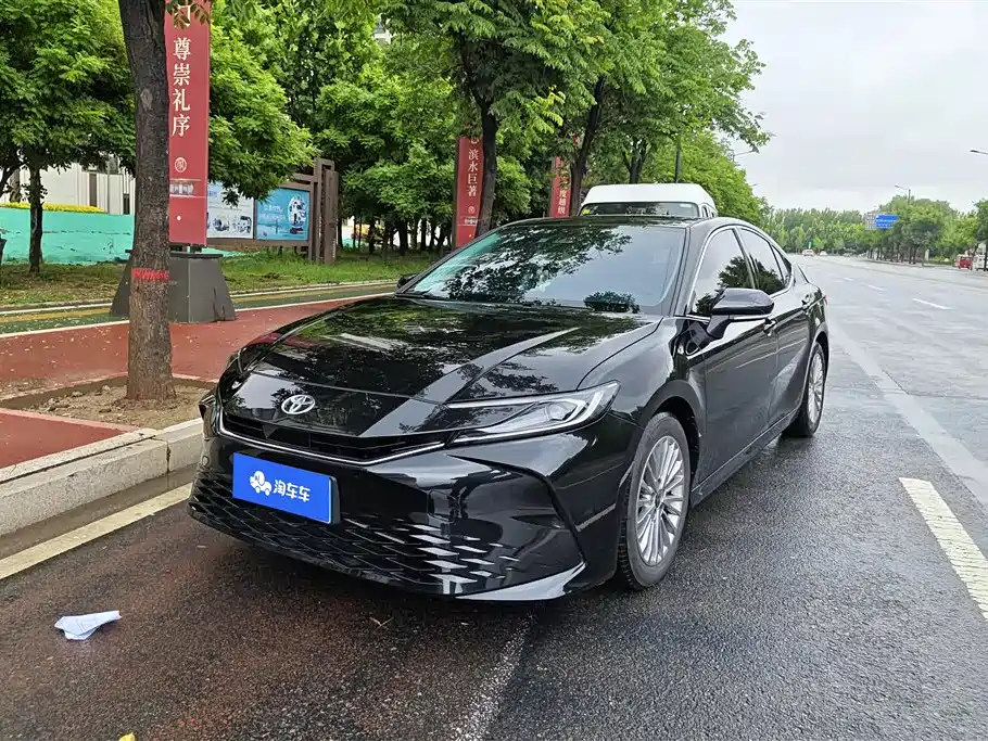 Toyota Camry 2024 2.0E Elite Edition фото 2
