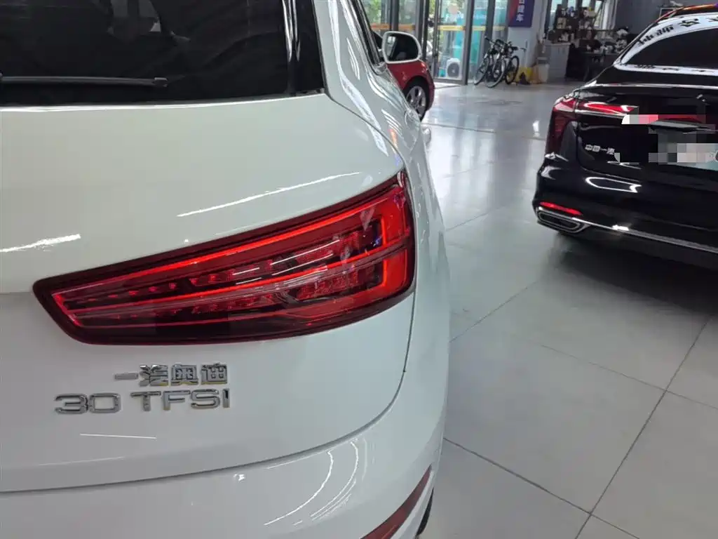 Audi Q3 2017 30 TFSI Style фото 8