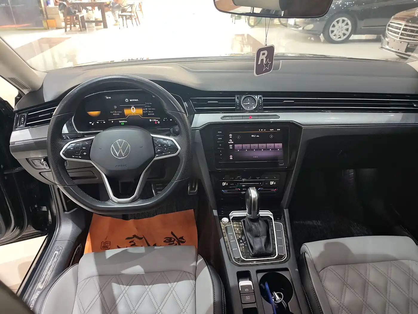 Volkswagen Magotan 2023 2 Million Units Anniversary Edition 330TSI DSG Leading Type фото 9