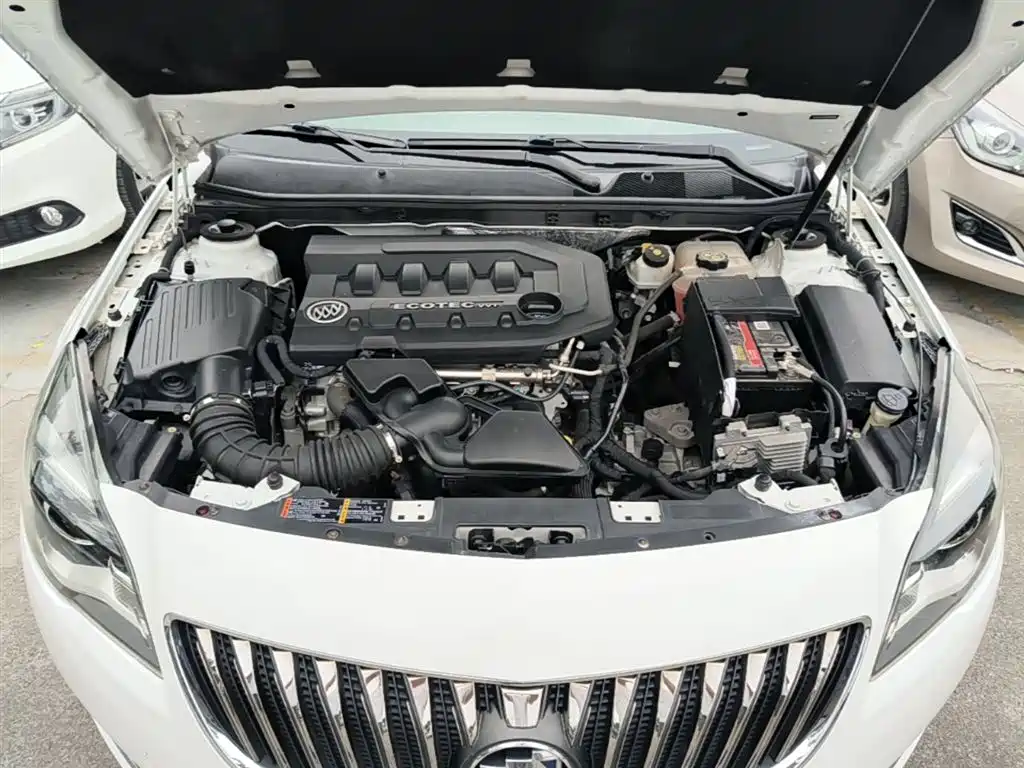 Buick Regal 2015 2.0L Elite Fashion Model фото 20