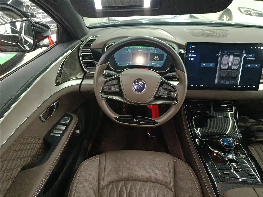 BYD Han 2024 DM-i Glory Edition 121KM Premium фото 7