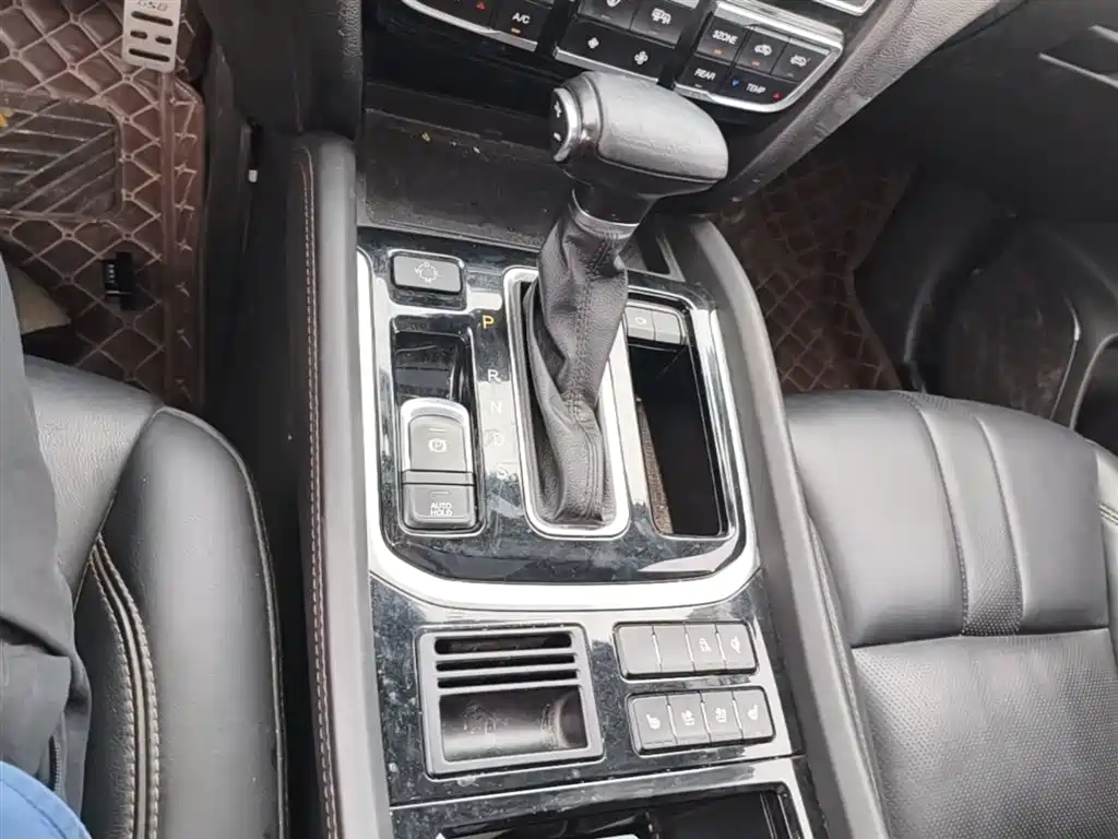 GAC Trumpchi Trumpchi GS8 2017 320T 2WD Luxury Smart Connect (7-seater) фото 14
